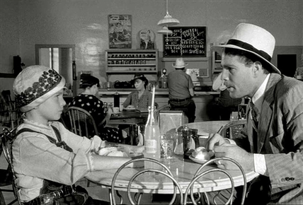 Paper Moon